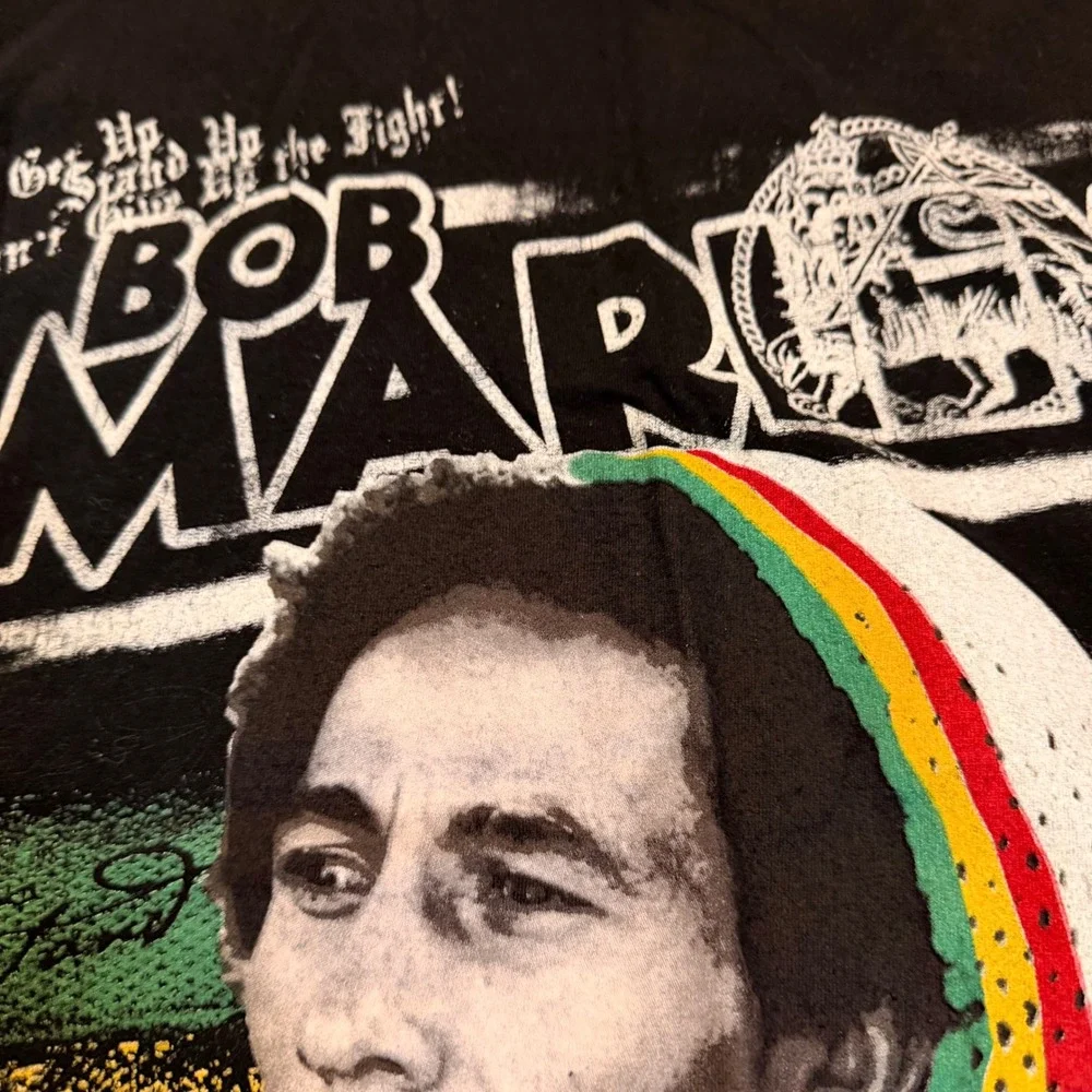 Bob Marley Songs of Freedom Graphic T-Shirt Cropped Medium Black - Picture 2 of 6